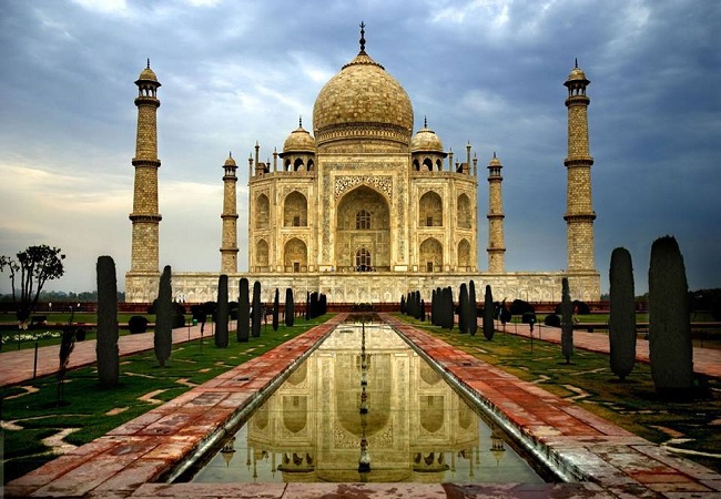 Taj Mahal With Mathura Package